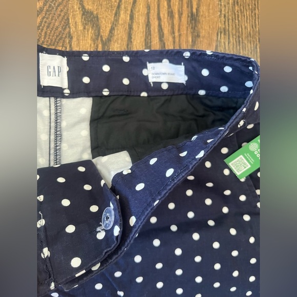 GAP Women's Downtown Khaki Shorts navy white polka dots Sz. 12 NWT - Picture 3 of 8